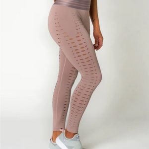 NWT XS Beloforte Dusty Rose Leggings